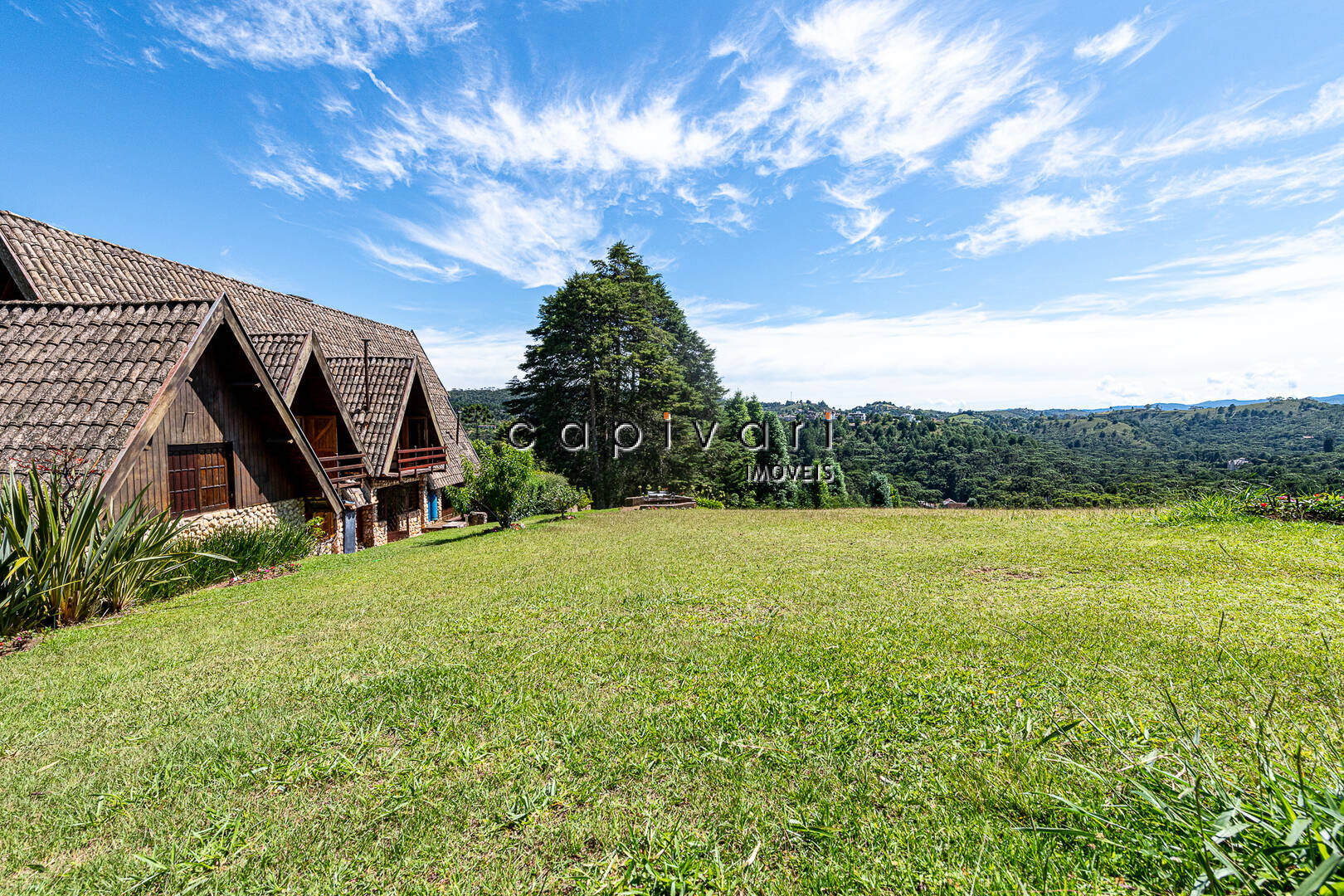 Casa de Condomínio à venda com 4 quartos, 259m² - Foto 4